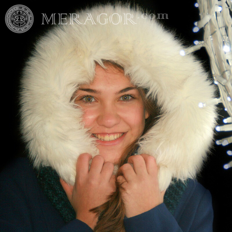 Neujahrsfoto von Mädchen auf VKontakte Weihnachten Avatare In der Kapuze Maedchen Mädchen