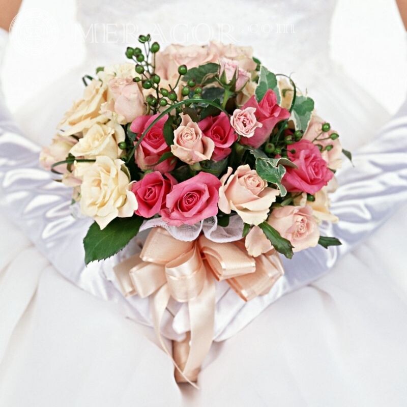 Flores en las manos de la foto de la novia en un avatar sin rostro Flores