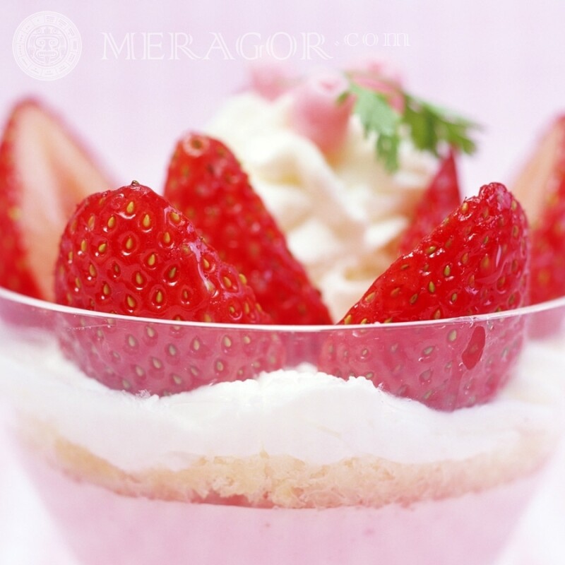 Dessert aux fraises au sucre glace Nourriture