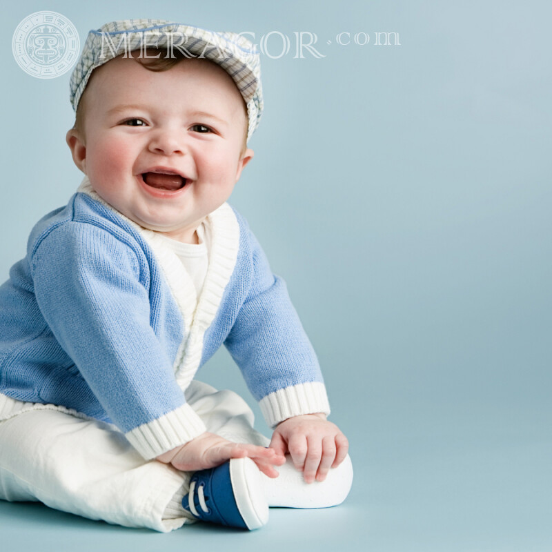 Laden Sie das Babyfoto auf Ihr Profilbild herunter Kindliche Gesichter, Porträts Gesichter von Babys