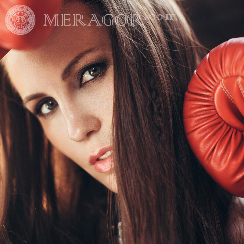 Girl face look boxing on page Brown-haired Girls Faces, portraits Faces of girls