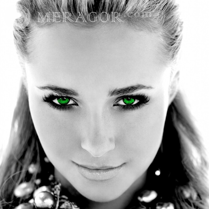 Girl with green eyes on the profile picture Girls For VK Faces, portraits
