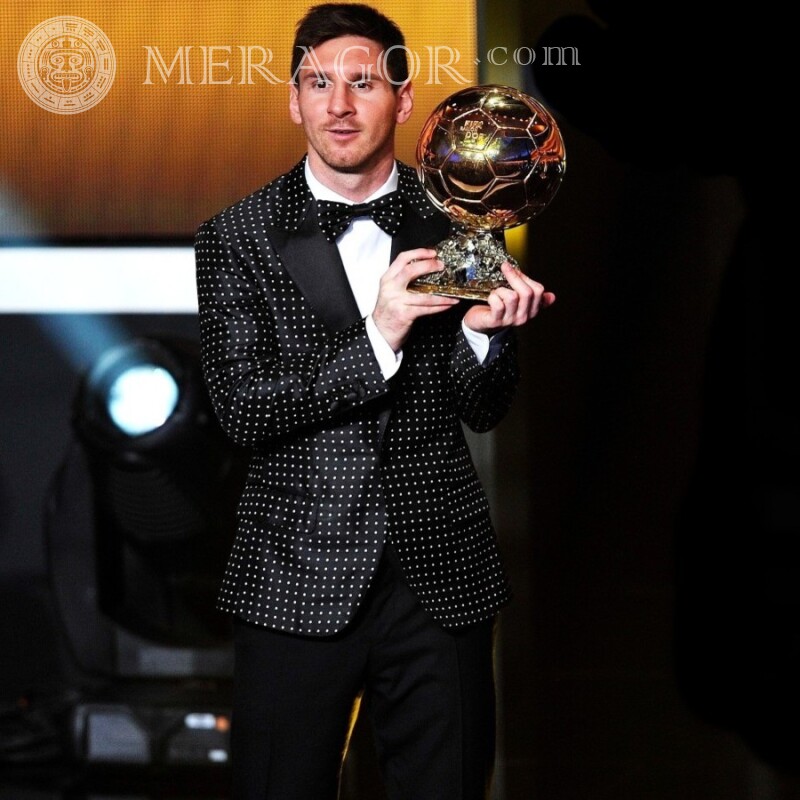 Photo du joueur de football Lionel Messi sur la photo de profil Célébrités En pleine hauteur Gars Hommes