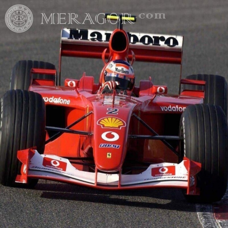 Photo de course de Formule 1 sur votre photo de profil Course Les voitures Transport