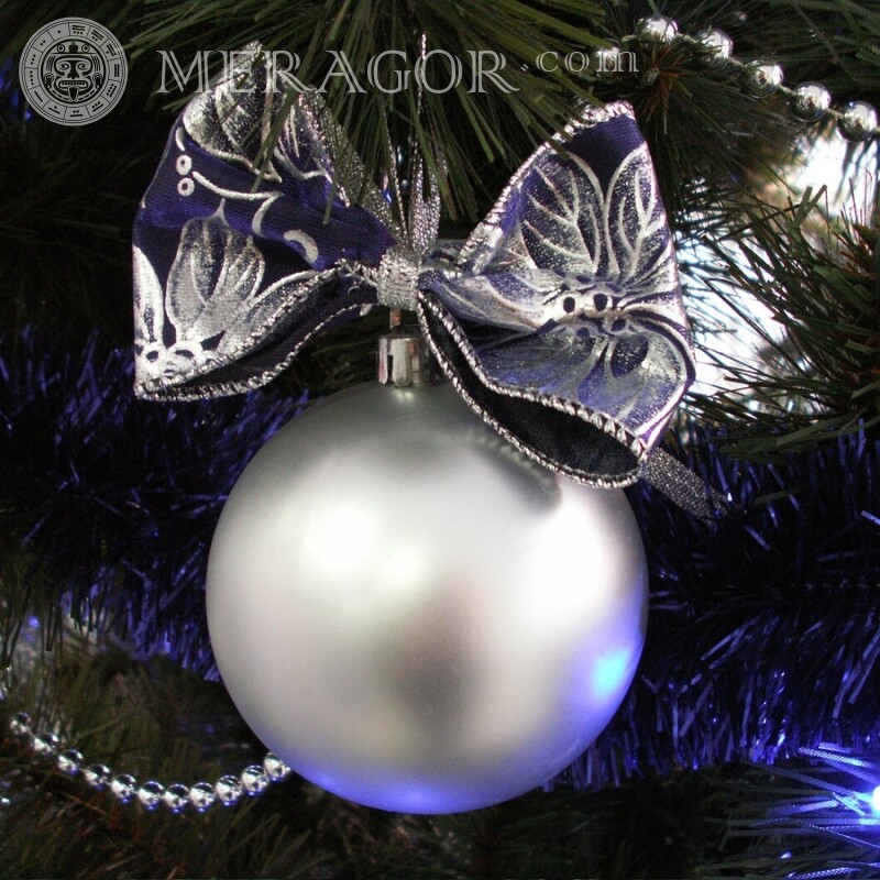 Boule de Noël sur avatar télécharger sur la couverture Fêtes de Nouvel an