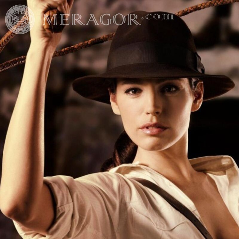 Schöne Avatare mit einem Mädchen in einem Hut Mit Waffe Bruenette In der Kappe Mädchen
