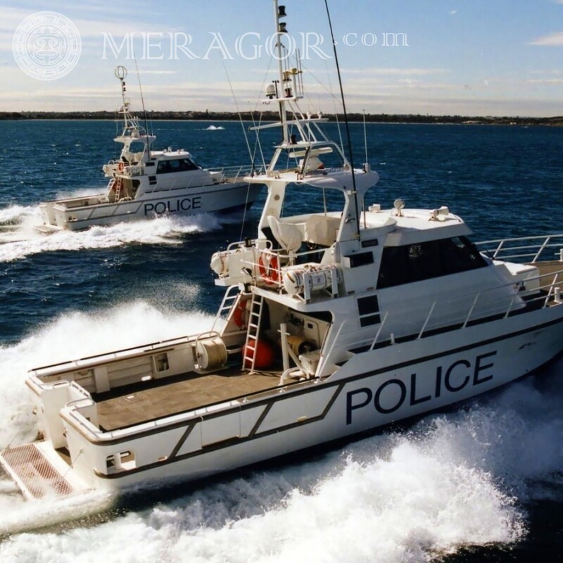 Télécharger les photos des bateaux de police Transport