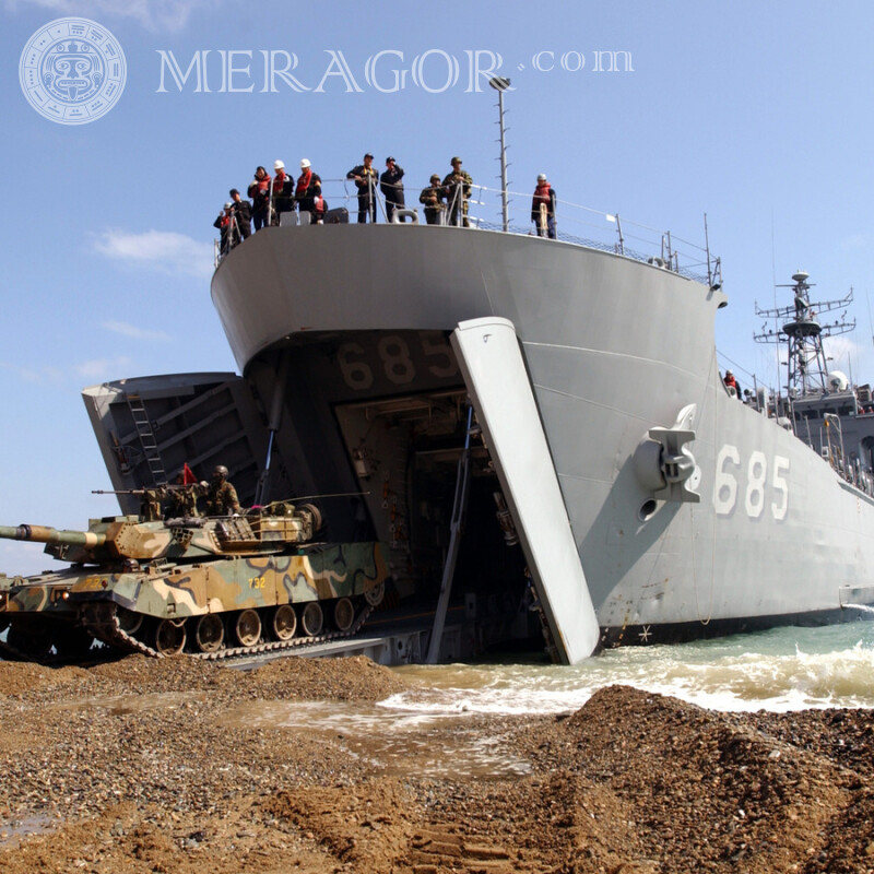 Скачать военный корабль на аву фото бесплатно для парня Equipamento militar Transporte