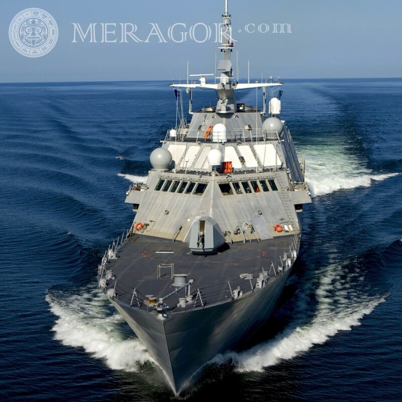 Descarga un barco militar en tu foto de perfil foto gratis para un chico Equipamiento militar Transporte
