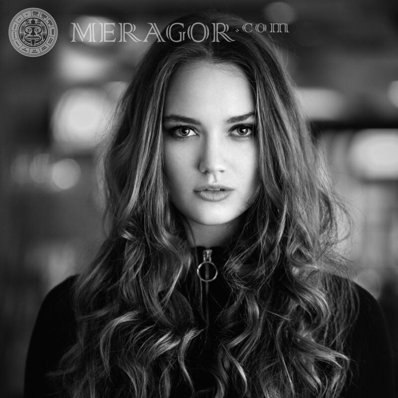 Black-white portrait of a girl for avatar Black and white Girls Beauties Faces, portraits