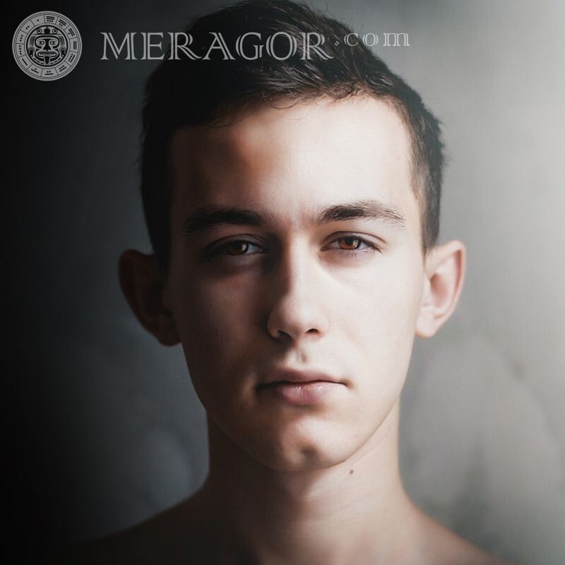 Descargar una imagen con una cara en un avatar para un chico Rostros de chicos Caras, retratos Chavales