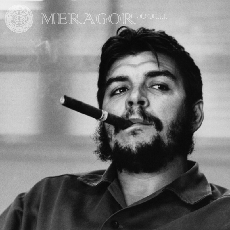 Che Guevara con una foto de puro en tu foto de perfil Celebridades Para VK Caras, retratos Todos los retratos