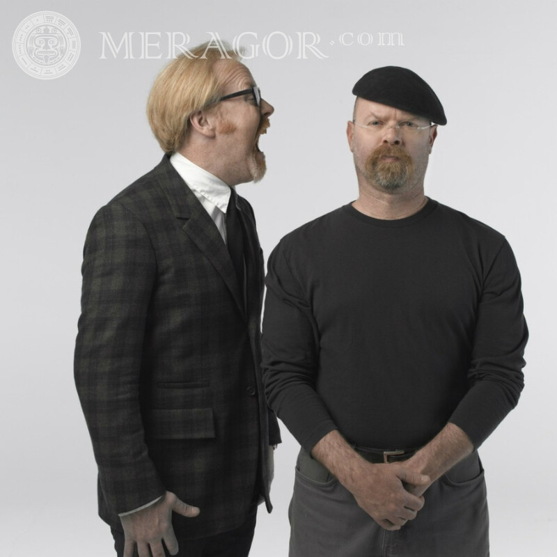 Mythbusters profile picture Men In a cap In glasses