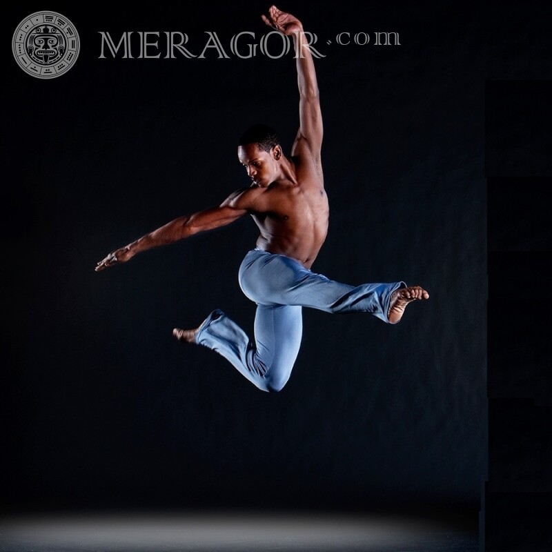 Bailarina moderna descargar en avatar Músicos, bailarines Negros Chicos