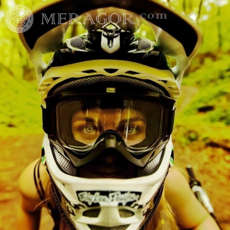Девушка в шлеме на аватарку В маске Девушки Вело, Мотоспорт