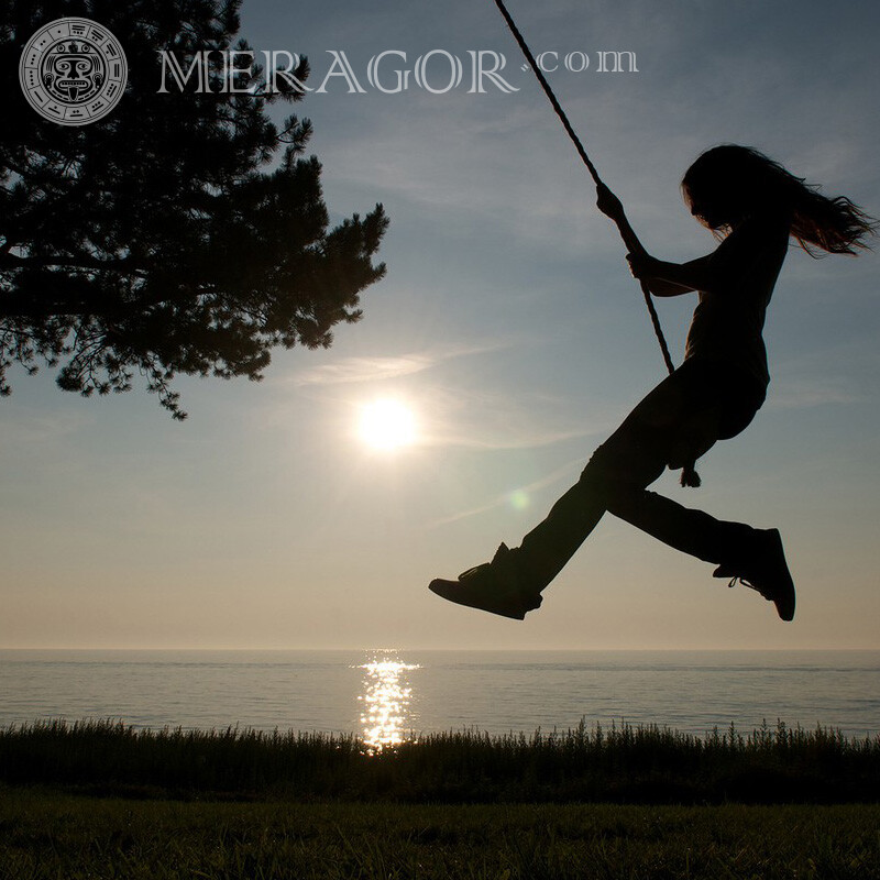 Bungee flight for account Silhouette Small girls On the sea Long hair