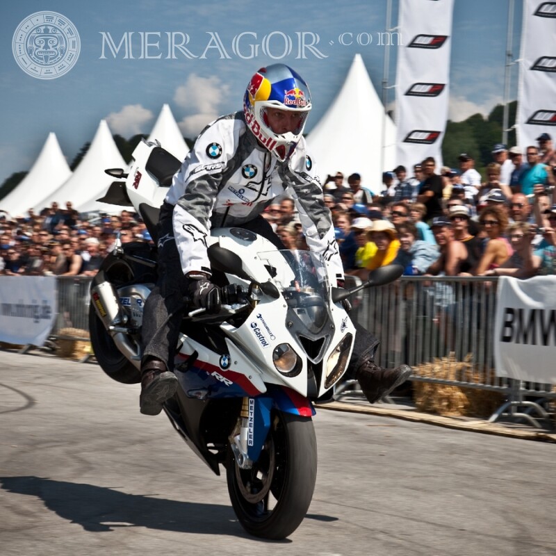 Foto eines Motorradfahrers auf Ihrem Profilbild Velo, Motorsport Transport Rennen