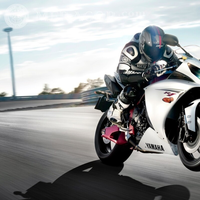 Baixe a foto de um cara em um avatar de moto gratuitamente Velo, Motorsport  Transporte