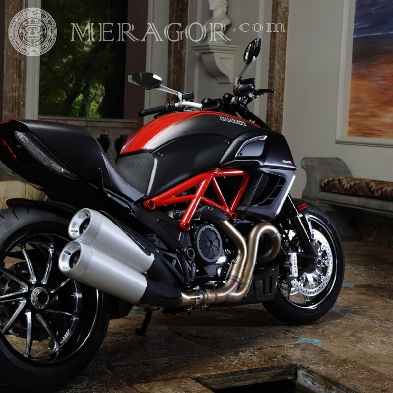 Téléchargez la photo de moto sur votre photo de profil Velo, Motorsport Transport