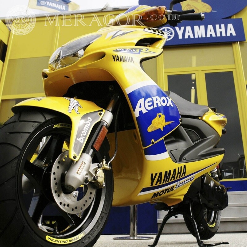 Téléchargez une moto pour un mec sur votre avatar YouTube Photo gratuite Velo, Motorsport Transport