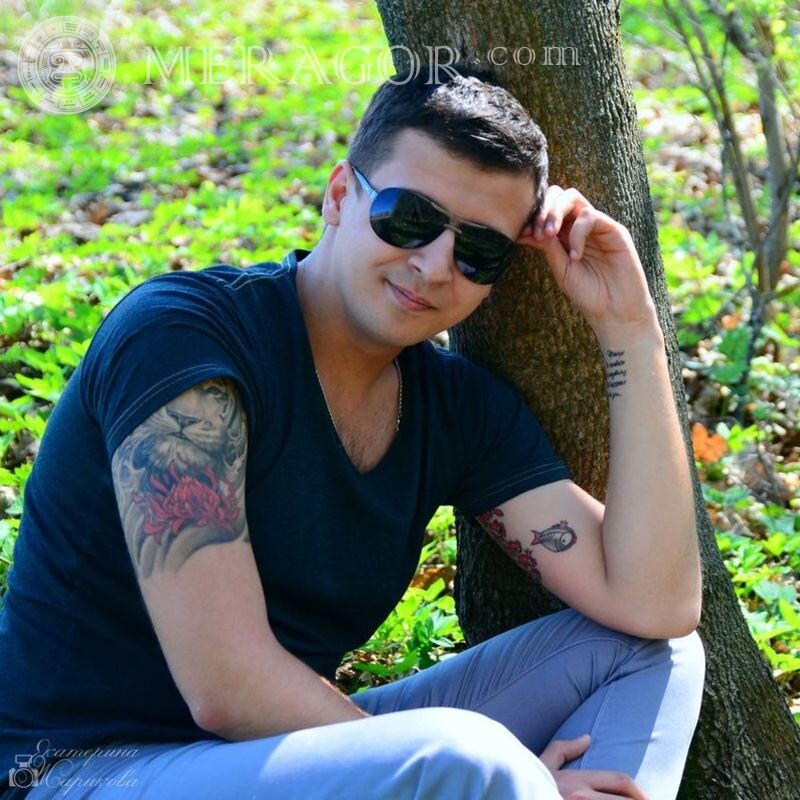 Foto com um homem no download do avatar Homens Em óculos de sol Verão
