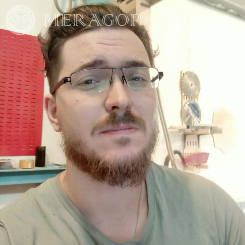 Homme barbu télécharger photo sur avatar Hommes Européens Russes Ukrainiens