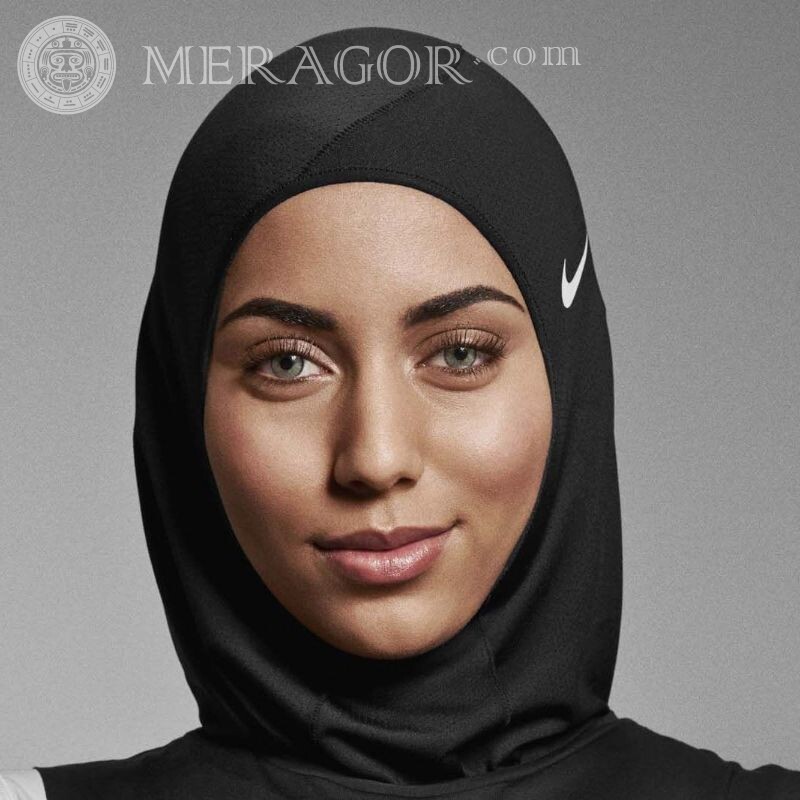 Chica en foto de avatar hijab Niñas adultas Árabe, musulmán Negros