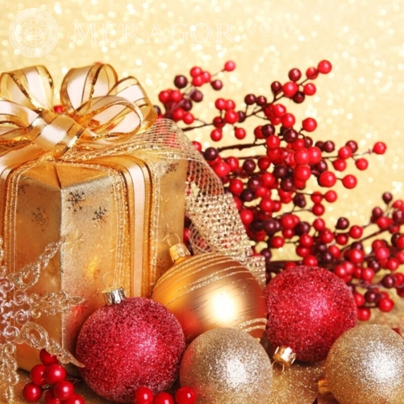 Ялинкові кулі і подарунок фото на аватар Свято На новий рік