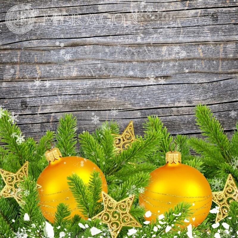 Желтые елочные шары на аву Праздники Новогодние