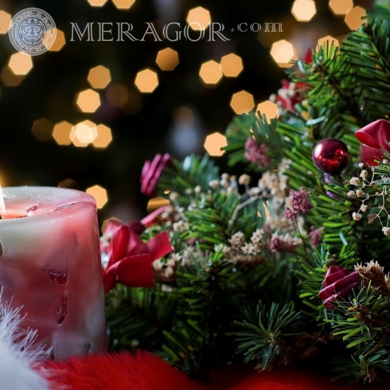 Fichtenzweig und Kerze für Neujahr ava Feierzeit Weihnachten Avatare