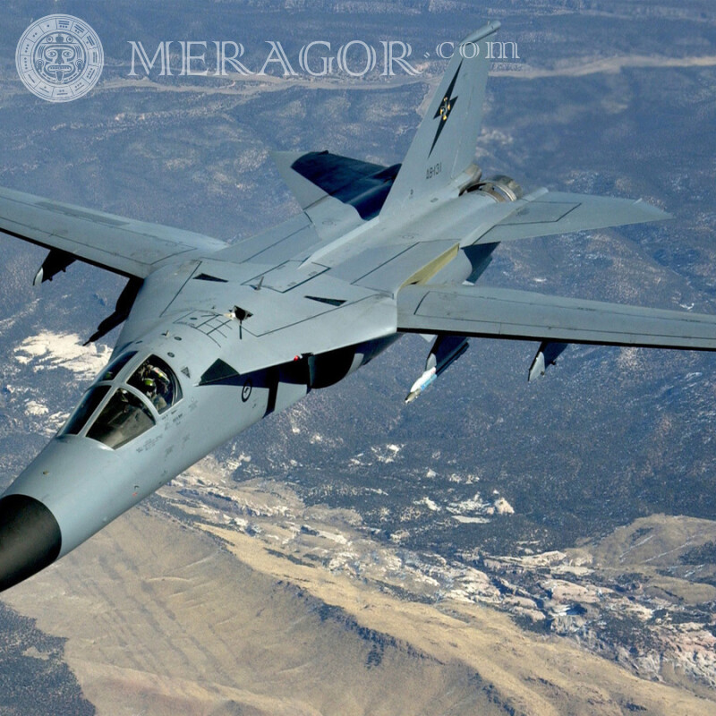 Baixe um avião militar em um avatar para uma foto de cara gratuitamente Equipamento militar Transporte