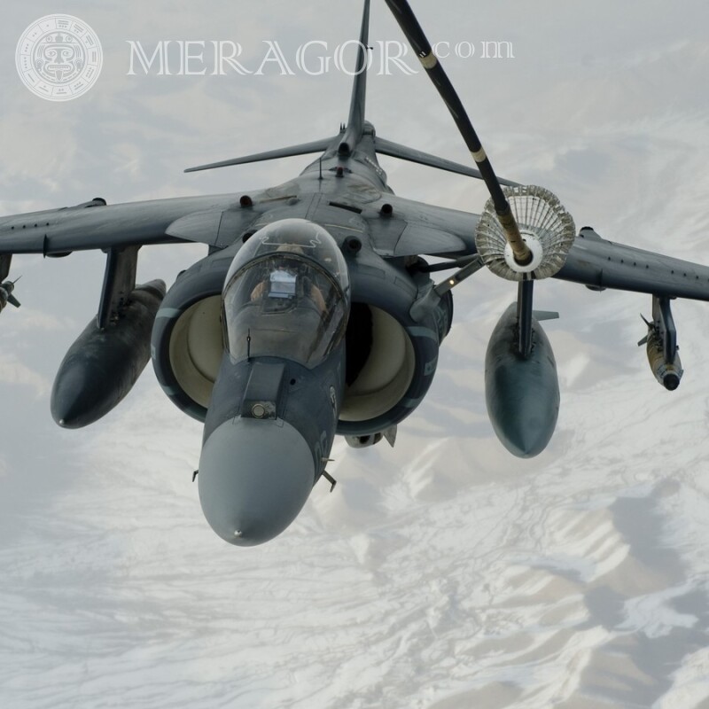 Descarga aviones militares gratis en tu foto de perfil Equipamiento militar Transporte