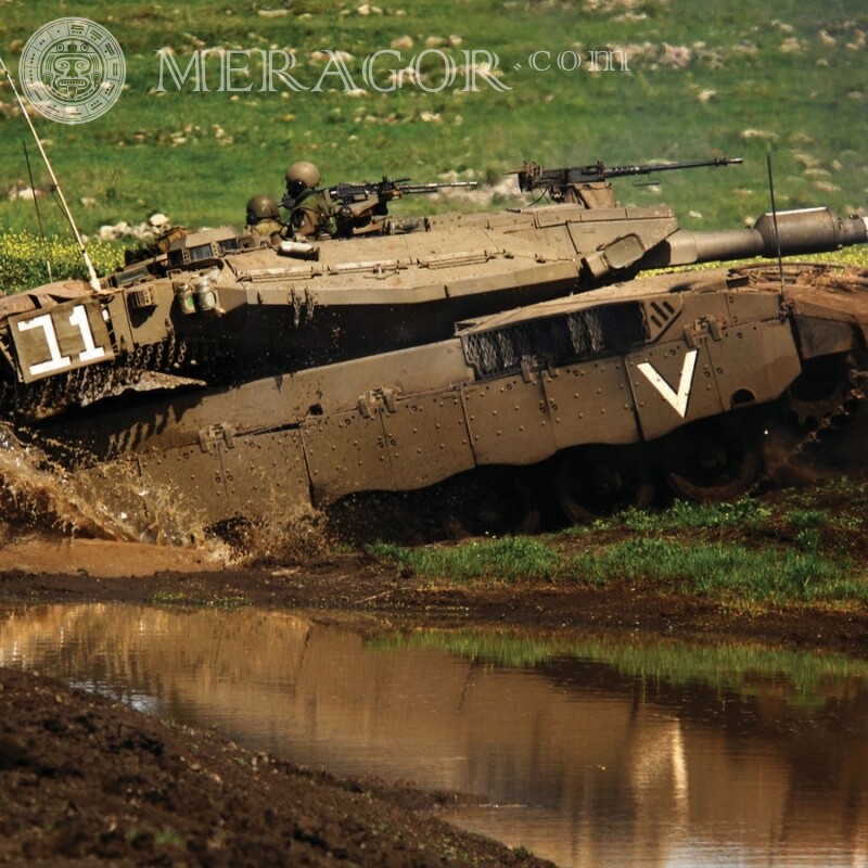 Download a photo of a tank for free on an avatar for a guy Military equipment Transport