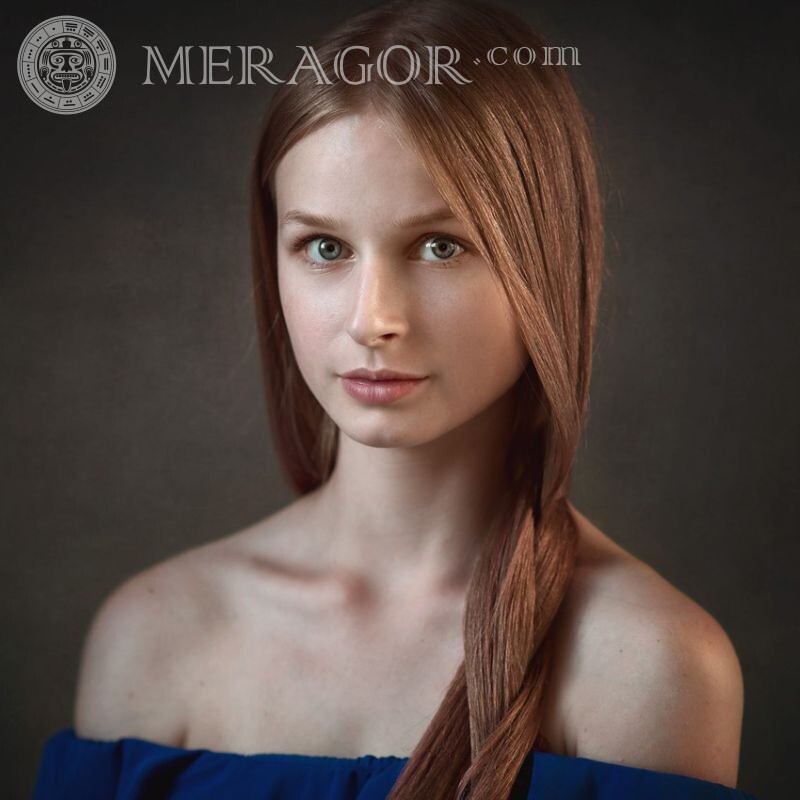 Photo de cheveux blonds foncés d'une fille sur un avatar Visages, portraits Beaux Blonde