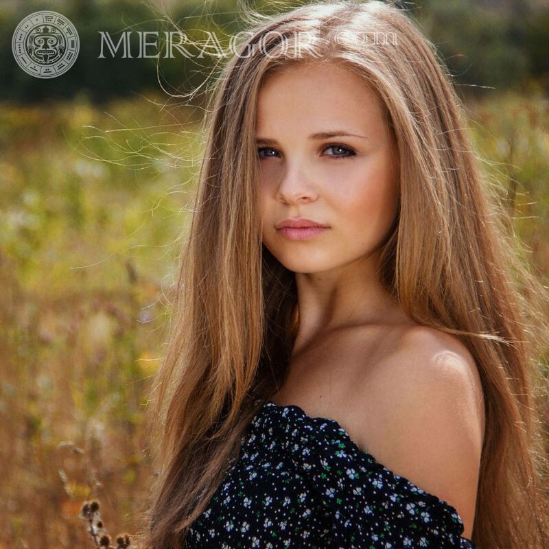 Download a photo of a fair-haired girl Beauties Faces, portraits Fair-haired