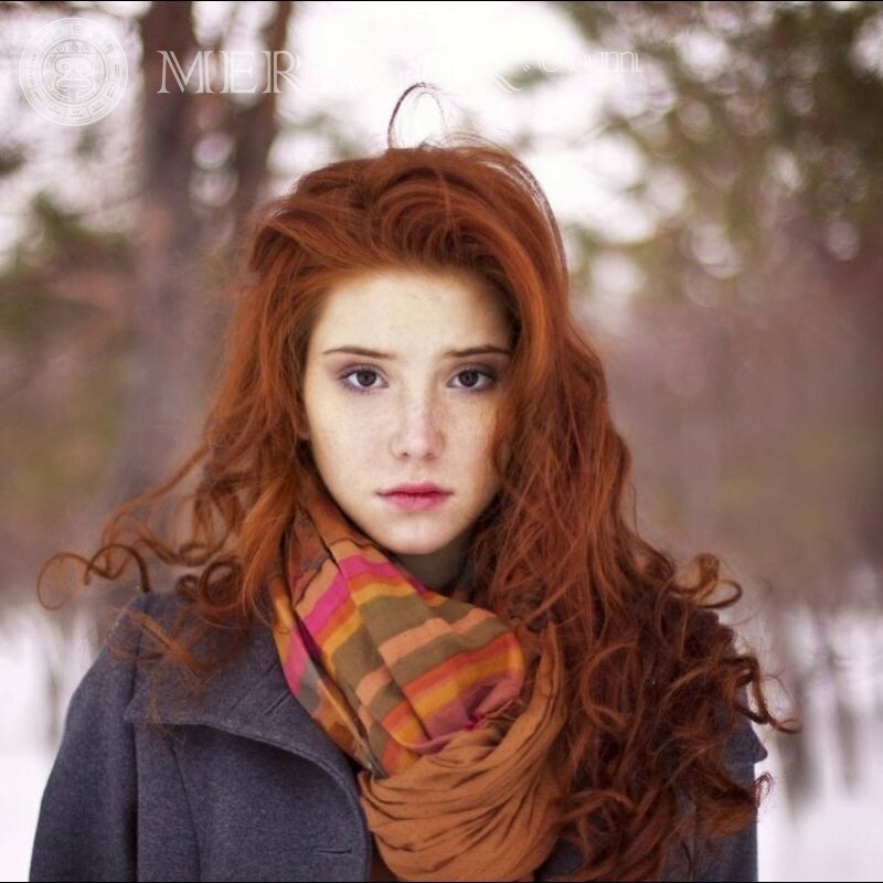 Téléchargez une photo d'une fille aux cheveux roux Beaux Visages, portraits Roux
