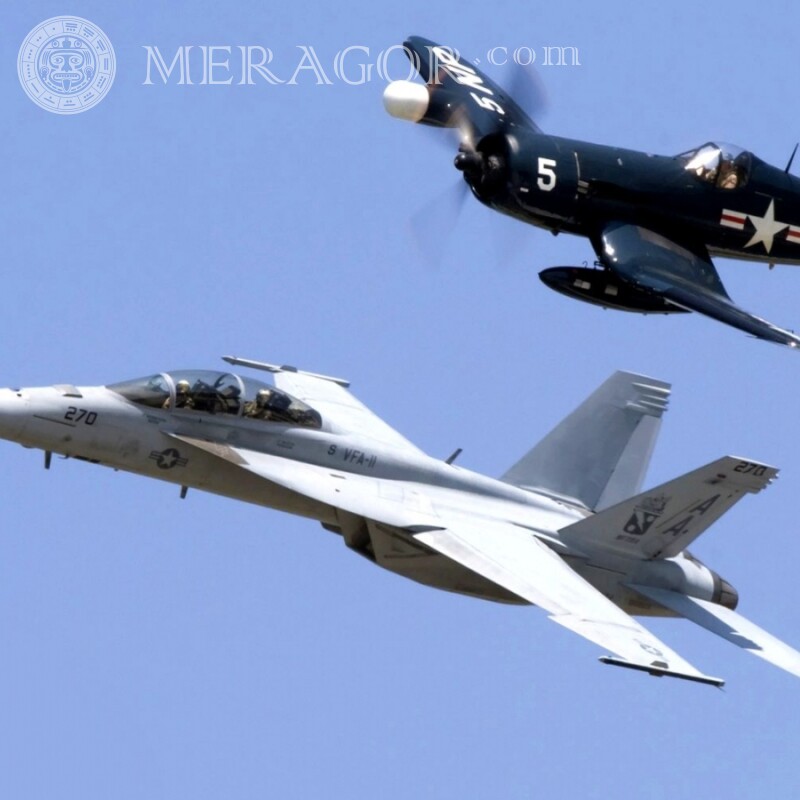 Foto herunterladen Militärflugzeuge für Avatar Militärische Ausrüstung Transport