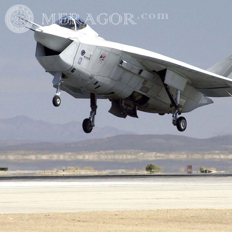 Foto Download Militärflugzeuge für Avatar kostenlos Militärische Ausrüstung Transport