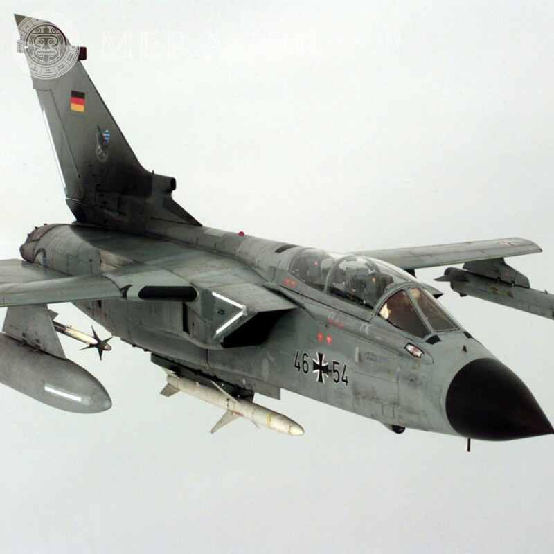 Foto de aeronave militar para um cara em sua foto de perfil download grátis Equipamento militar Transporte