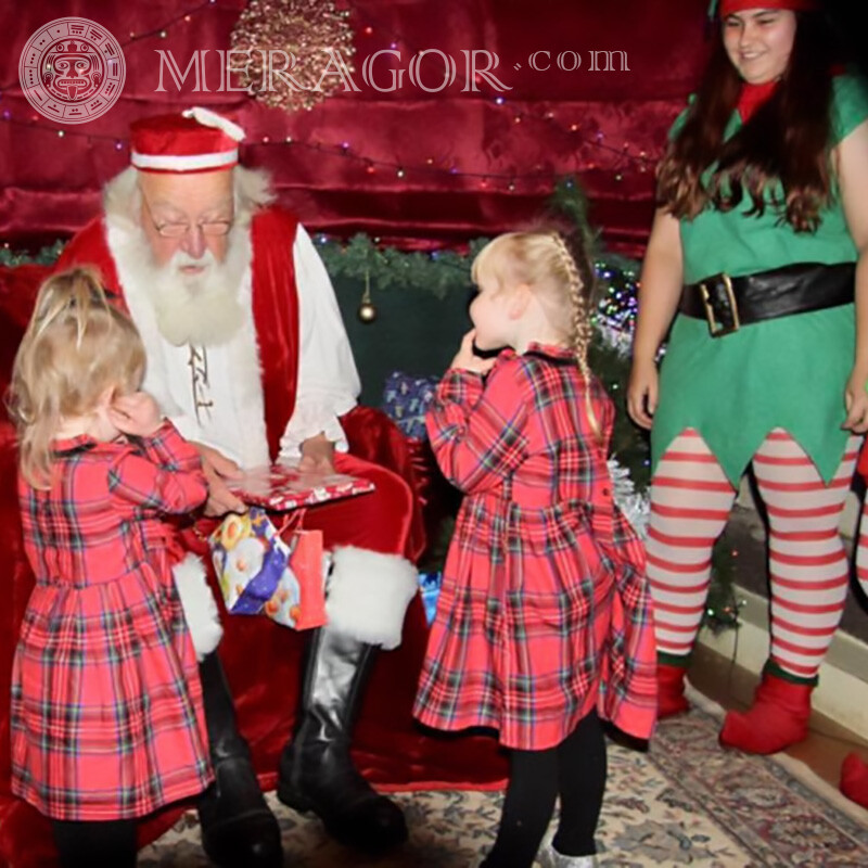 Papai Noel na Escócia Papai noel Para o ano novo Feriados