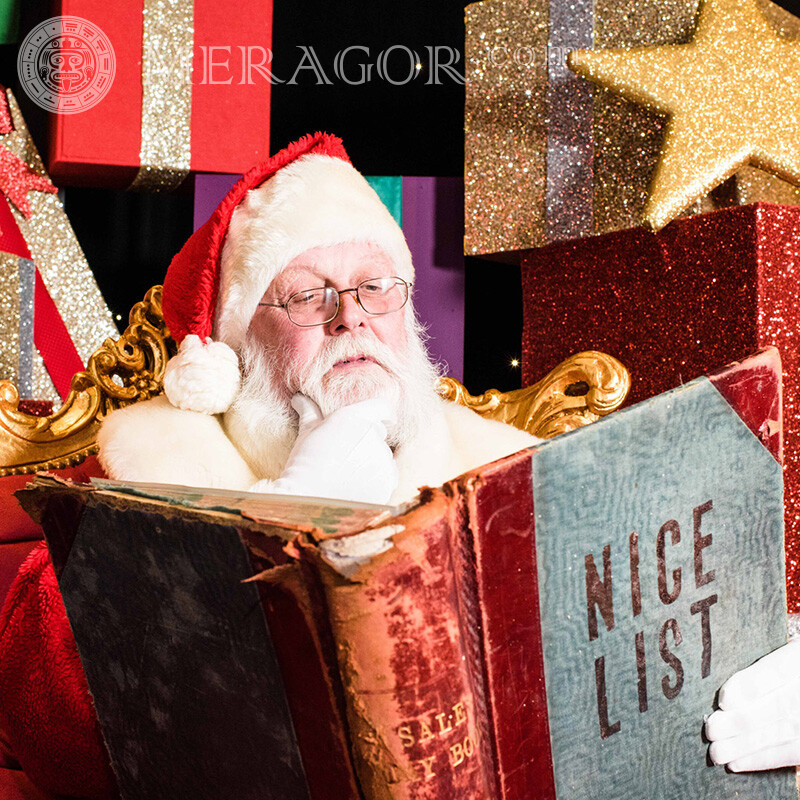 Descarga una imagen de Santa Claus Papá Noel Para el año nuevo Fiesta