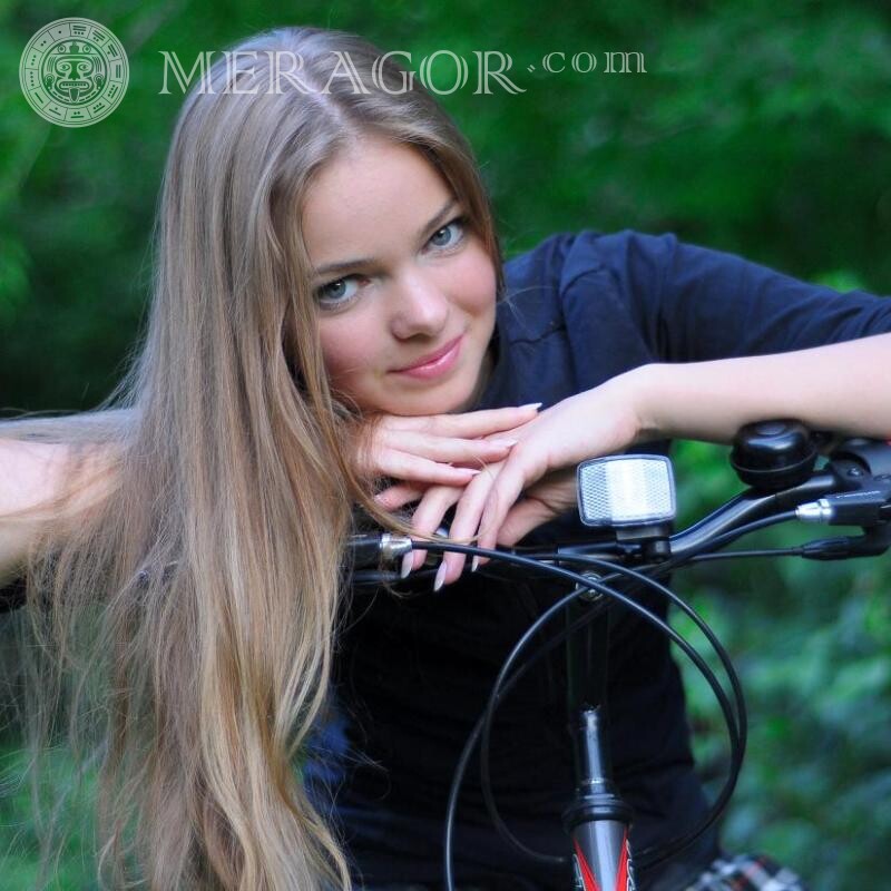 Girl with long hair for icon download Fair-haired Russians Ukrainians Girls