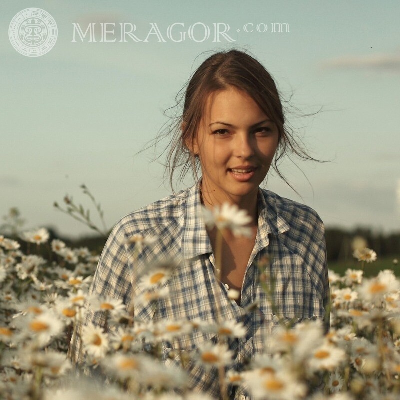 Девушка в цветах на аву скачать фото Девушки Украинцы Лица, портреты