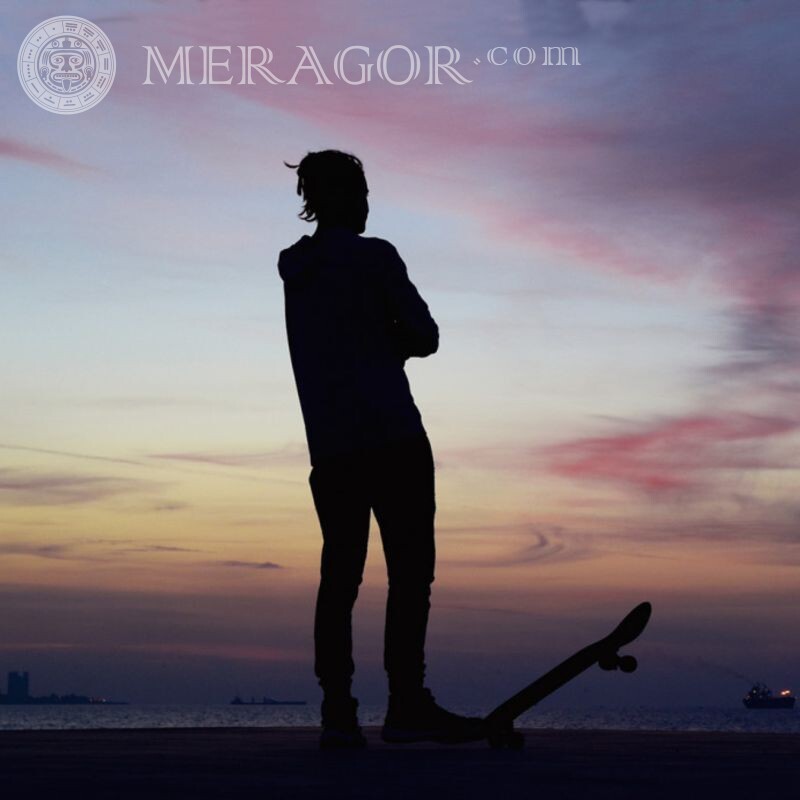 Guy avec silhouette de skateboard sur avatar Silhouette