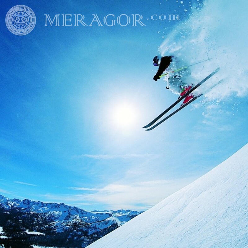 Лыжник в горах фото на аву ВК Лыжи, сноуборд Зимние Парни