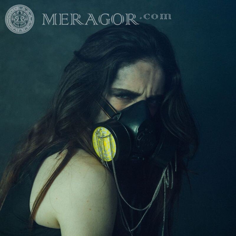 Foto eines Mädchens in einer Gasmaske auf einem Avatar In einer Gasmaske Kein Gesicht Bruenette