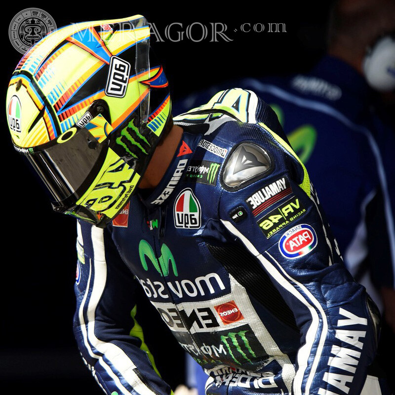 Valentino Rossi auf Rechnung Maske Prominente Sportliche